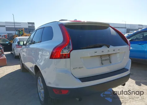 2012 Volvo Xc60 3.2/3.2 Platinum/3.2 Premier/3.2 Premier Plus z USA, uszkodzony, nr VIN YV4952DL7C2303064